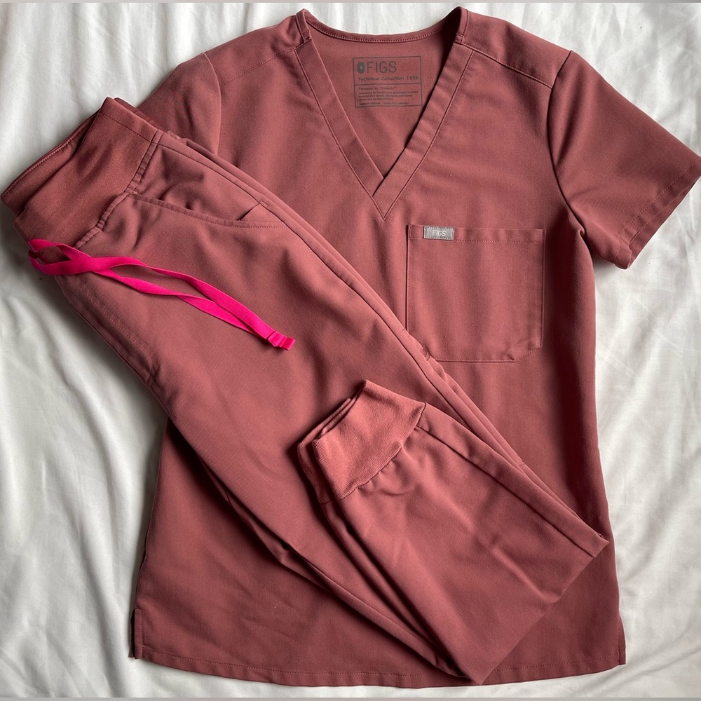 FIGS scrubs